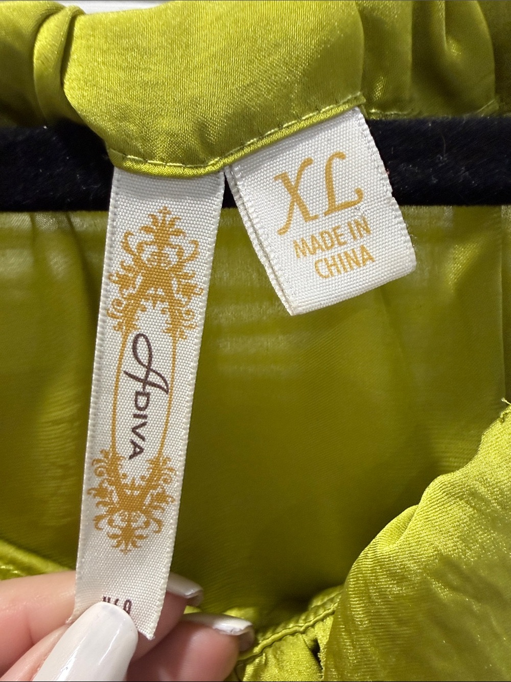 Adiva silk Lime Green Top with Brand Tag - Picture 2 of 3